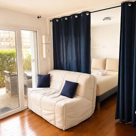 B, 2 Adultes Et 1 Enfant Terrasse Et Apartment *